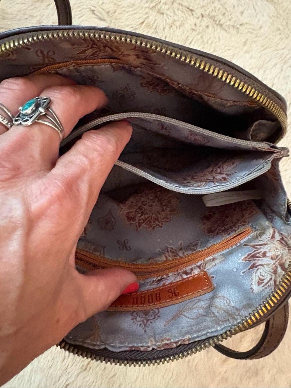 HOBO small brown leather crossbody purse - Picture 3 of 14